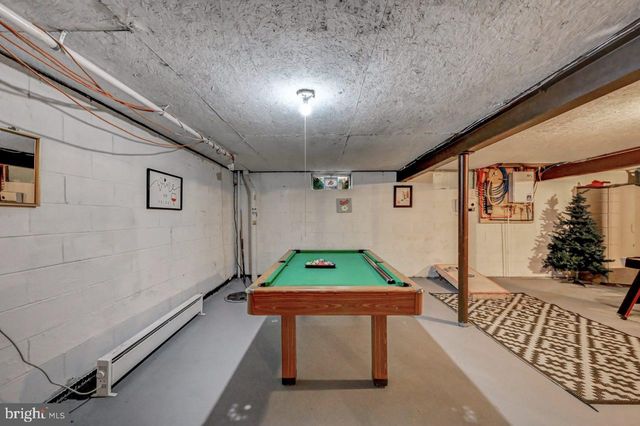 340 MOSEYWOOD RD, Lake Harmony, PA 18624