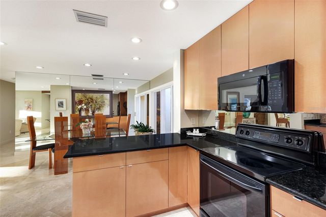 106 49TH STREET, Holmes Beach, FL 34217