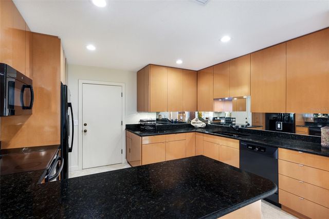 106 49TH STREET, Holmes Beach, FL 34217