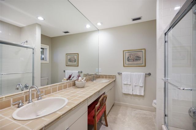 106 49TH STREET, Holmes Beach, FL 34217