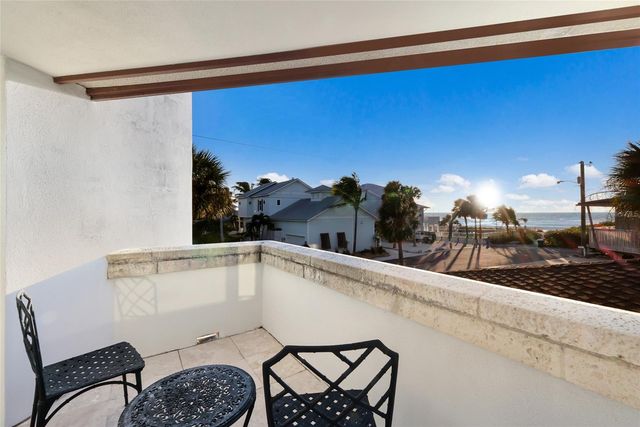 106 49TH STREET, Holmes Beach, FL 34217