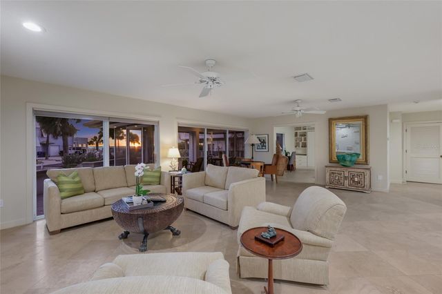 106 49TH STREET, Holmes Beach, FL 34217