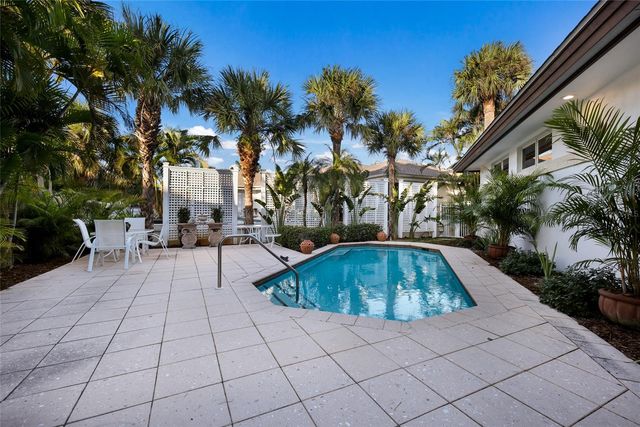 106 49TH STREET, Holmes Beach, FL 34217