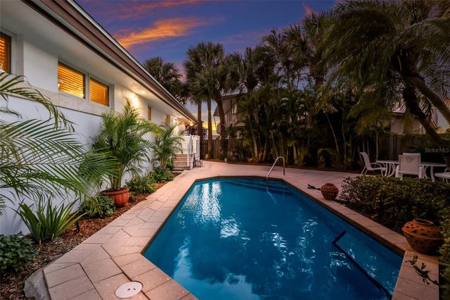 106 49TH STREET, Holmes Beach, FL 34217