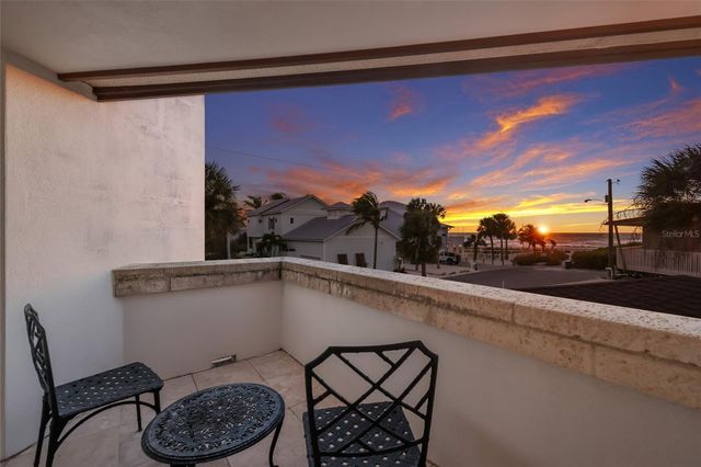 106 49TH STREET, Holmes Beach, FL 34217