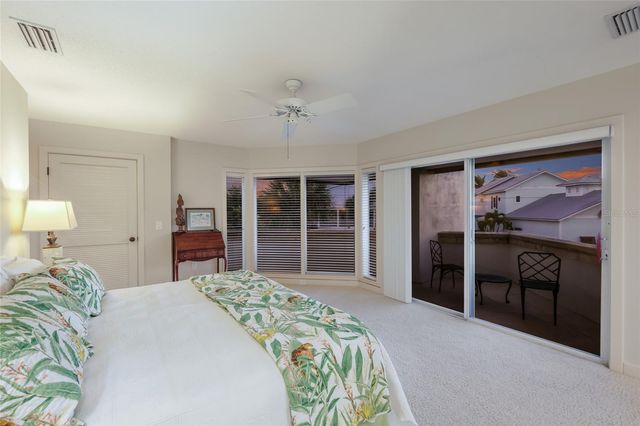 106 49TH STREET, Holmes Beach, FL 34217