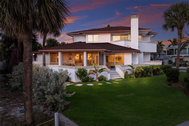 106 49TH STREET, Holmes Beach, FL 34217