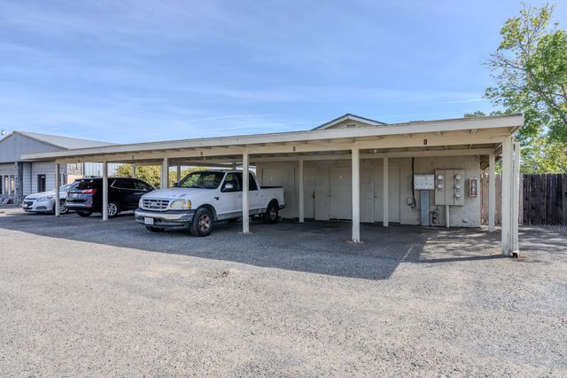 5570 Mountain View Drive, Redding, CA 96003