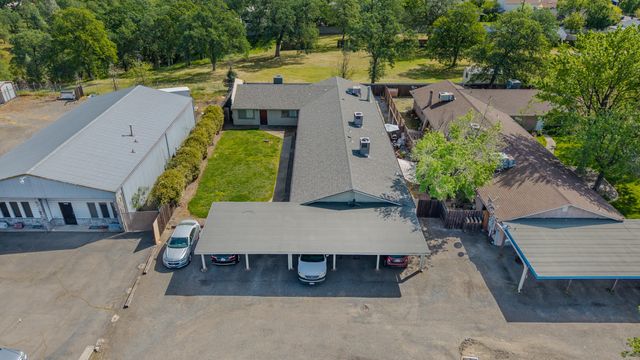 5570 Mountain View Drive, Redding, CA 96003