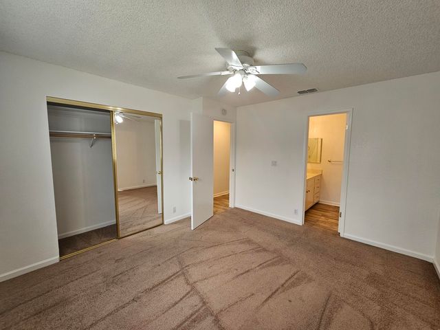 5570 Mountain View Drive, Redding, CA 96003