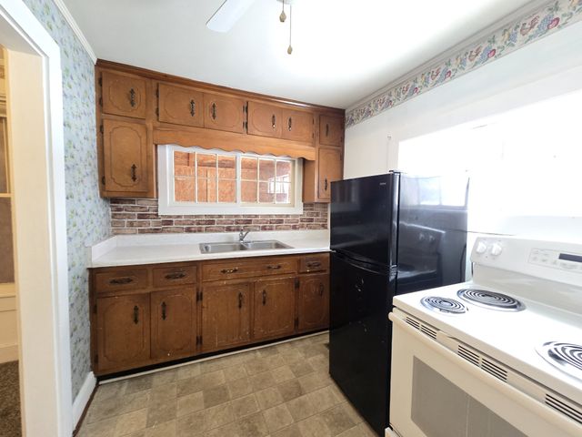 328 Edmondson Ferry Rd, Clarksville, TN 37040