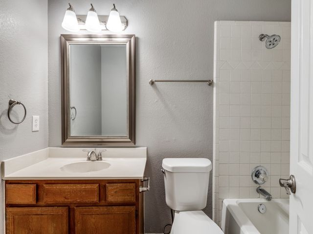 5008 Mill Creek Trail, Fort Worth, TX 76179