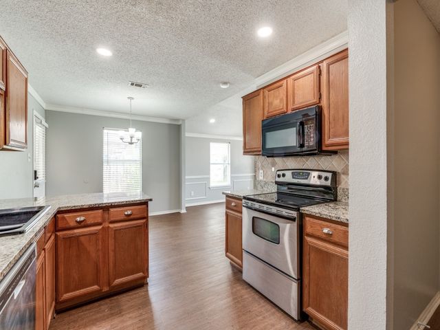 5008 Mill Creek Trail, Fort Worth, TX 76179