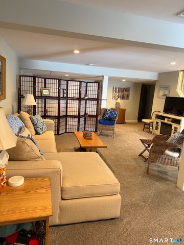 283 Agawam Drive A, Stratford, CT 06614