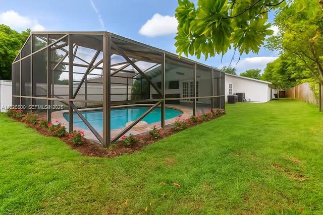 909 NE 7th Street, Pompano Beach, FL 33060