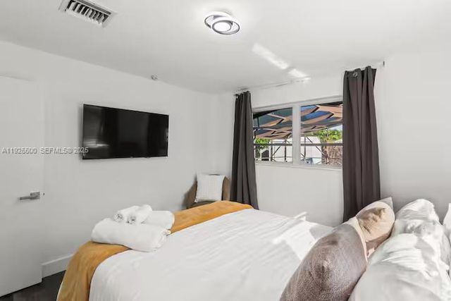 909 NE 7th Street, Pompano Beach, FL 33060