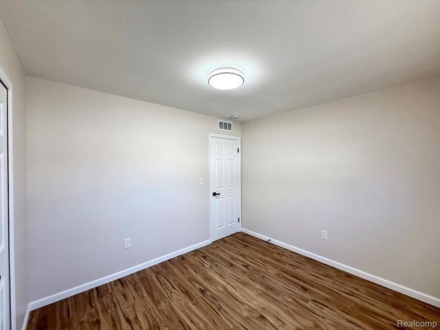 27032 Joan Street, Taylor, MI 48180