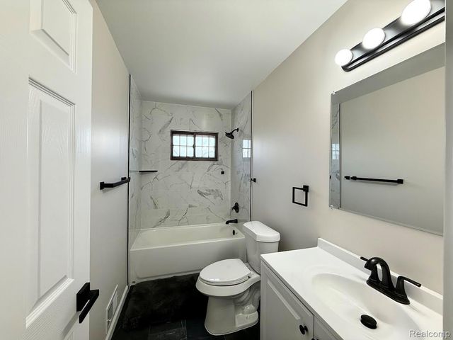 27032 Joan Street, Taylor, MI 48180