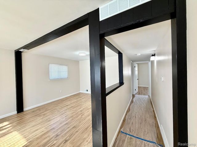 27032 Joan Street, Taylor, MI 48180