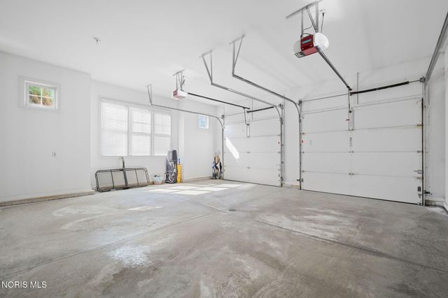 3832 Timber Valley Drive, Maumee, OH 43537