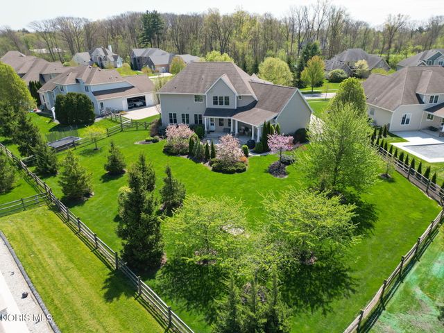 3832 Timber Valley Drive, Maumee, OH 43537