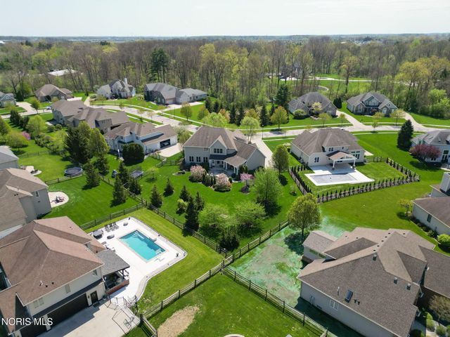 3832 Timber Valley Drive, Maumee, OH 43537