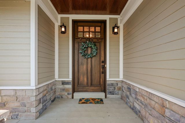 3832 Timber Valley Drive, Maumee, OH 43537