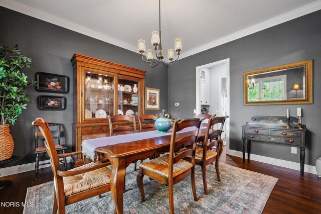 3832 Timber Valley Drive, Maumee, OH 43537