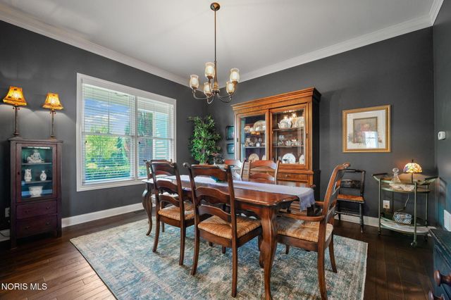 3832 Timber Valley Drive, Maumee, OH 43537