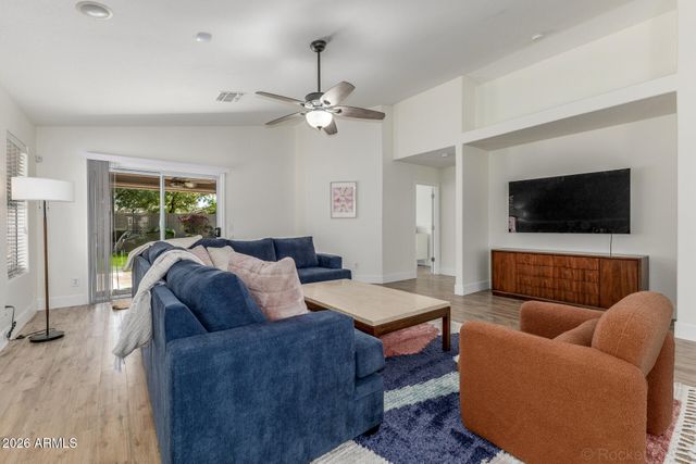 2245 E SOFT WIND Drive, Phoenix, AZ 85024