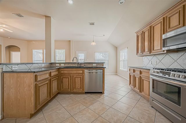 22114 Winter Sky Lane, Richmond, TX 77469
