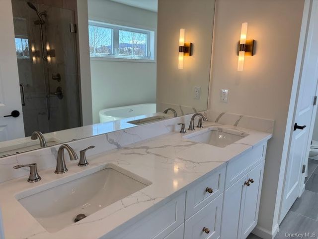 3 Rosewood Lane, Salisbury Mills, NY 12577