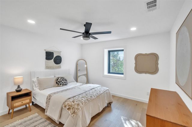 2100 Apricot Glen DR, Austin, TX 78746