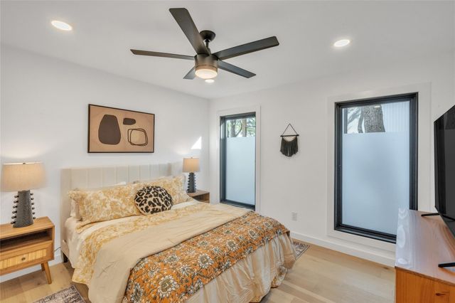 2100 Apricot Glen DR, Austin, TX 78746