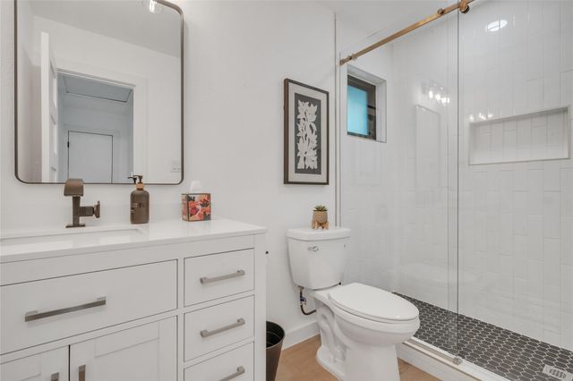 2100 Apricot Glen DR, Austin, TX 78746