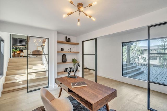 2100 Apricot Glen DR, Austin, TX 78746