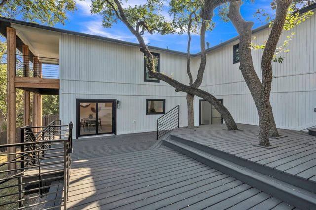 2100 Apricot Glen DR, Austin, TX 78746