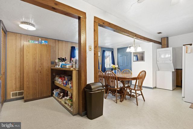 14 FAIR AVE, Hanover, PA 17331