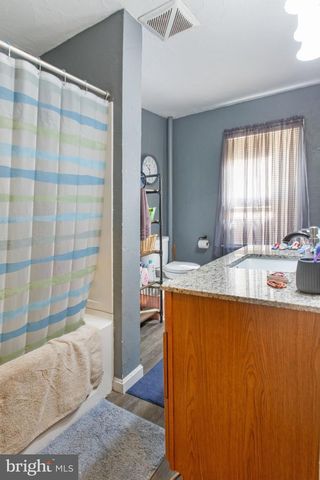 14 FAIR AVE, Hanover, PA 17331