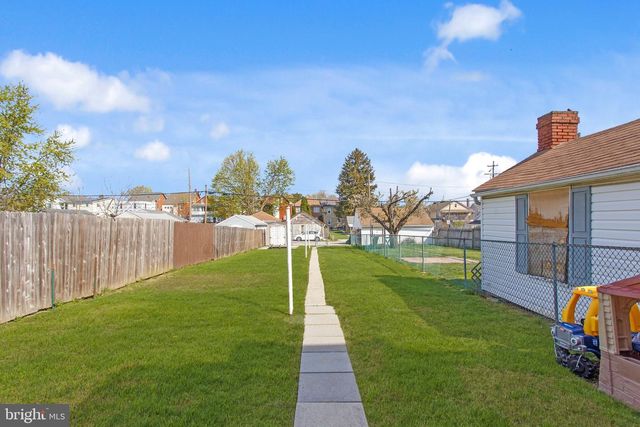 14 FAIR AVE, Hanover, PA 17331