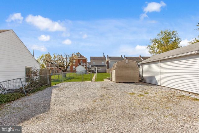 14 FAIR AVE, Hanover, PA 17331
