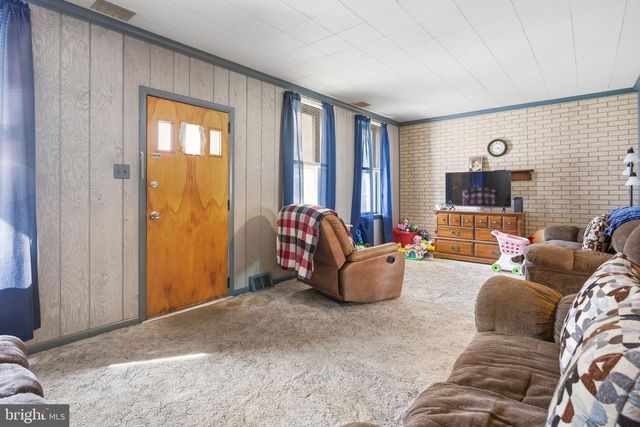 14 FAIR AVE, Hanover, PA 17331
