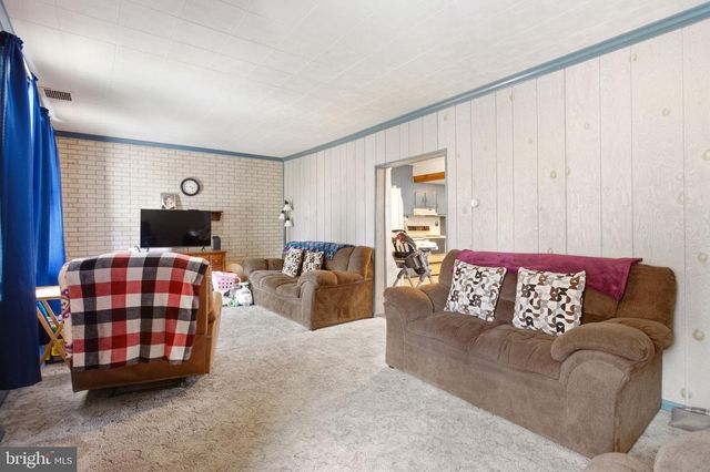 14 FAIR AVE, Hanover, PA 17331