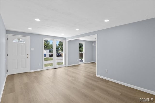 32 Plum Tree Drive, St Peters, MO 63376