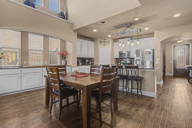 5728 Brookside Drive, Denton, TX 76226