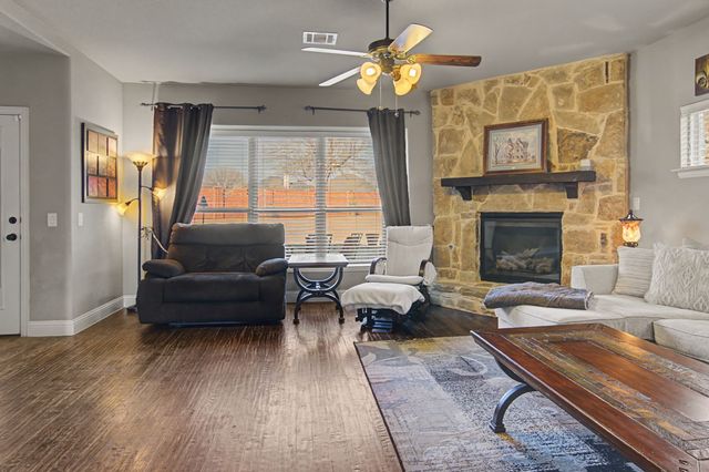 5728 Brookside Drive, Denton, TX 76226