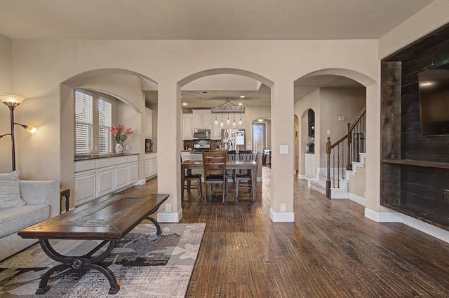 5728 Brookside Drive, Denton, TX 76226