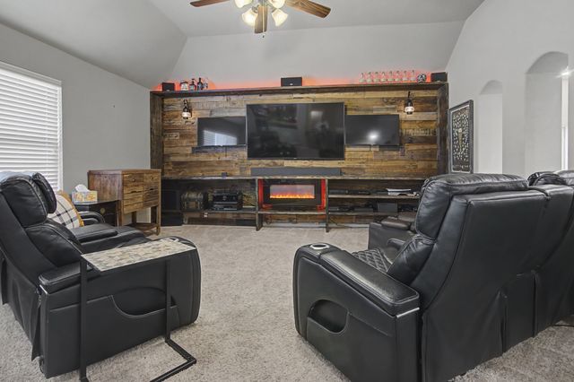 5728 Brookside Drive, Denton, TX 76226