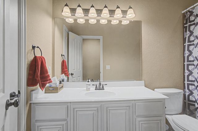 5728 Brookside Drive, Denton, TX 76226