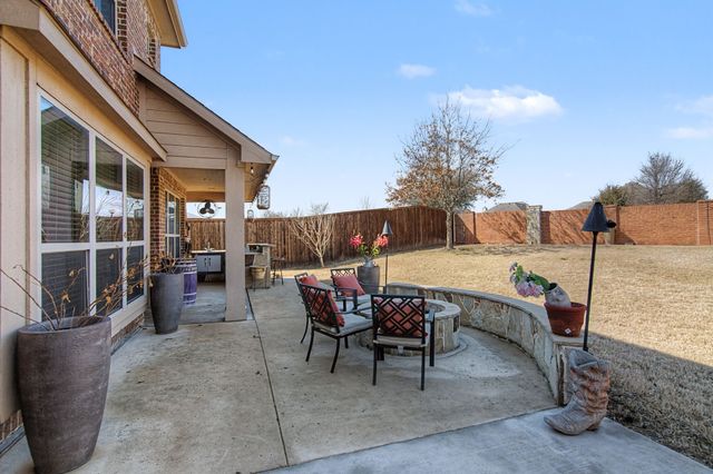 5728 Brookside Drive, Denton, TX 76226